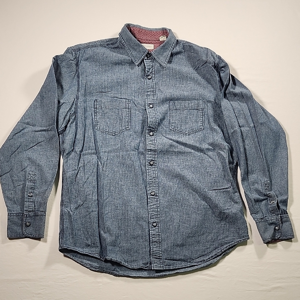 Blue Casual Button Down Shirt with Denim-Like Texture